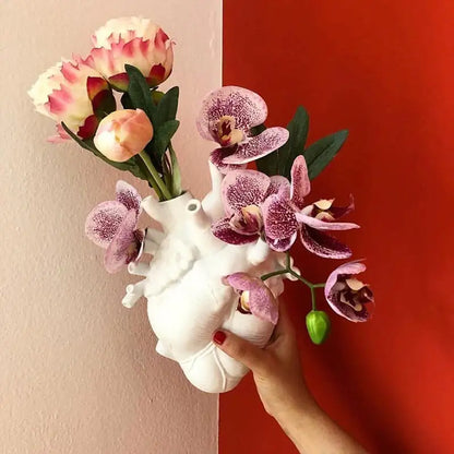 Nordic Style Flower Vase Sculpture