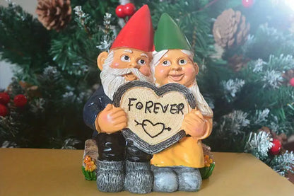 Dwarf Couple Love Sculptures (1pc)